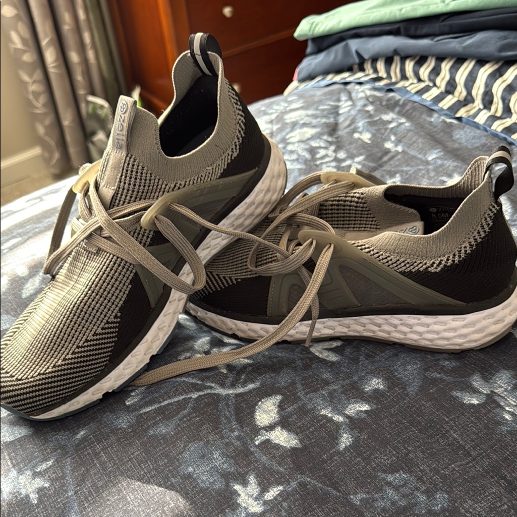 Zella Black And Gray Sneakers With Cushioned Sole